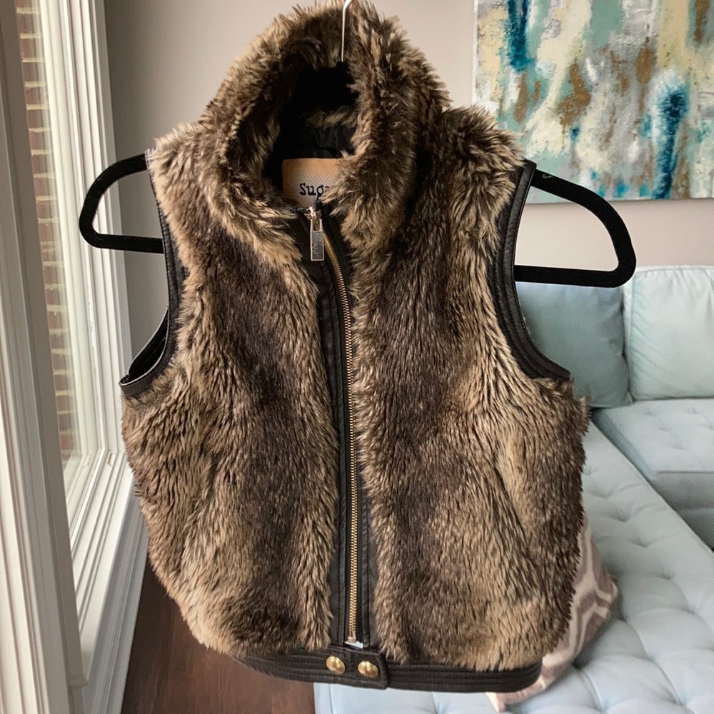 Chic faux fur and faux leather vest